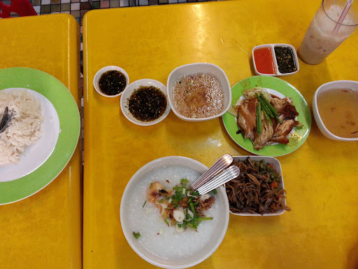 Restoran Fuziah Nasi Ayam Pasar Bulat