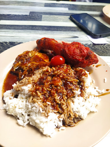 Restoran Kak Cik Ikan Bakar Kepala Batas