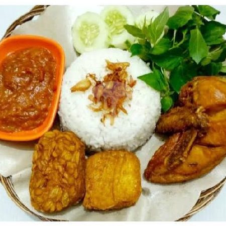 Nasi Ayam Azmi 1 nasi ayam azmi