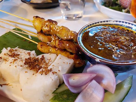 NoName Cafe & Resto 1 noname cafe resto