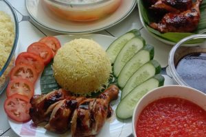 Suri and Family ( Nasi Ayam best)